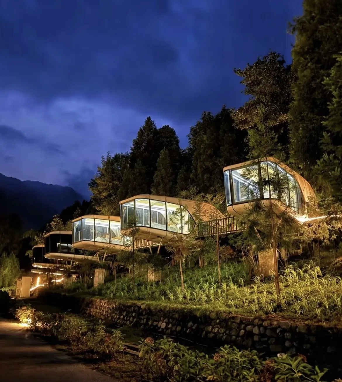 Was sind die Eigenschaften des modularen Wohnkapselhauss?