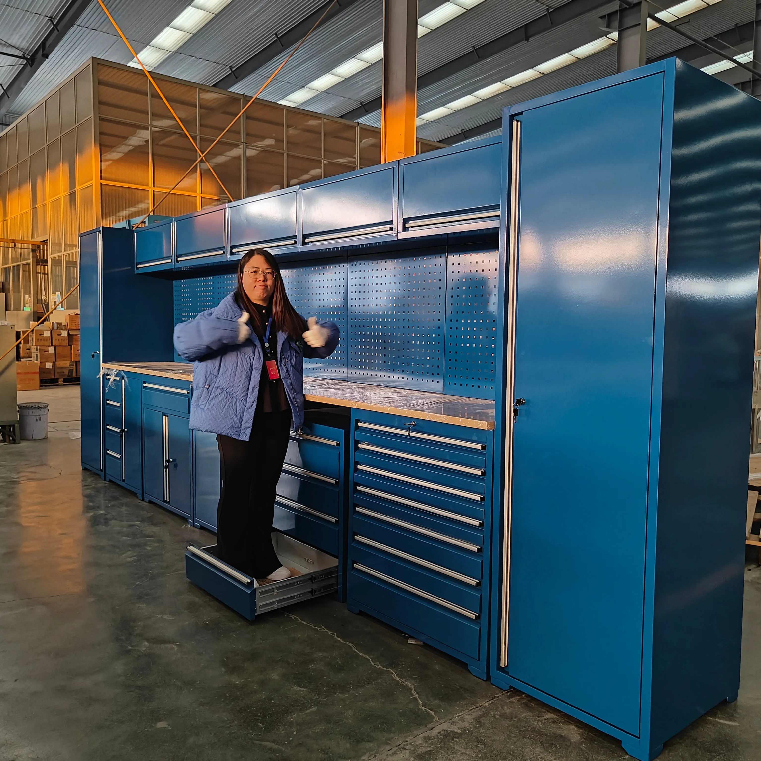 So wählen Sie qualitativ hochwertige und sichere Werkzeugschränke？？