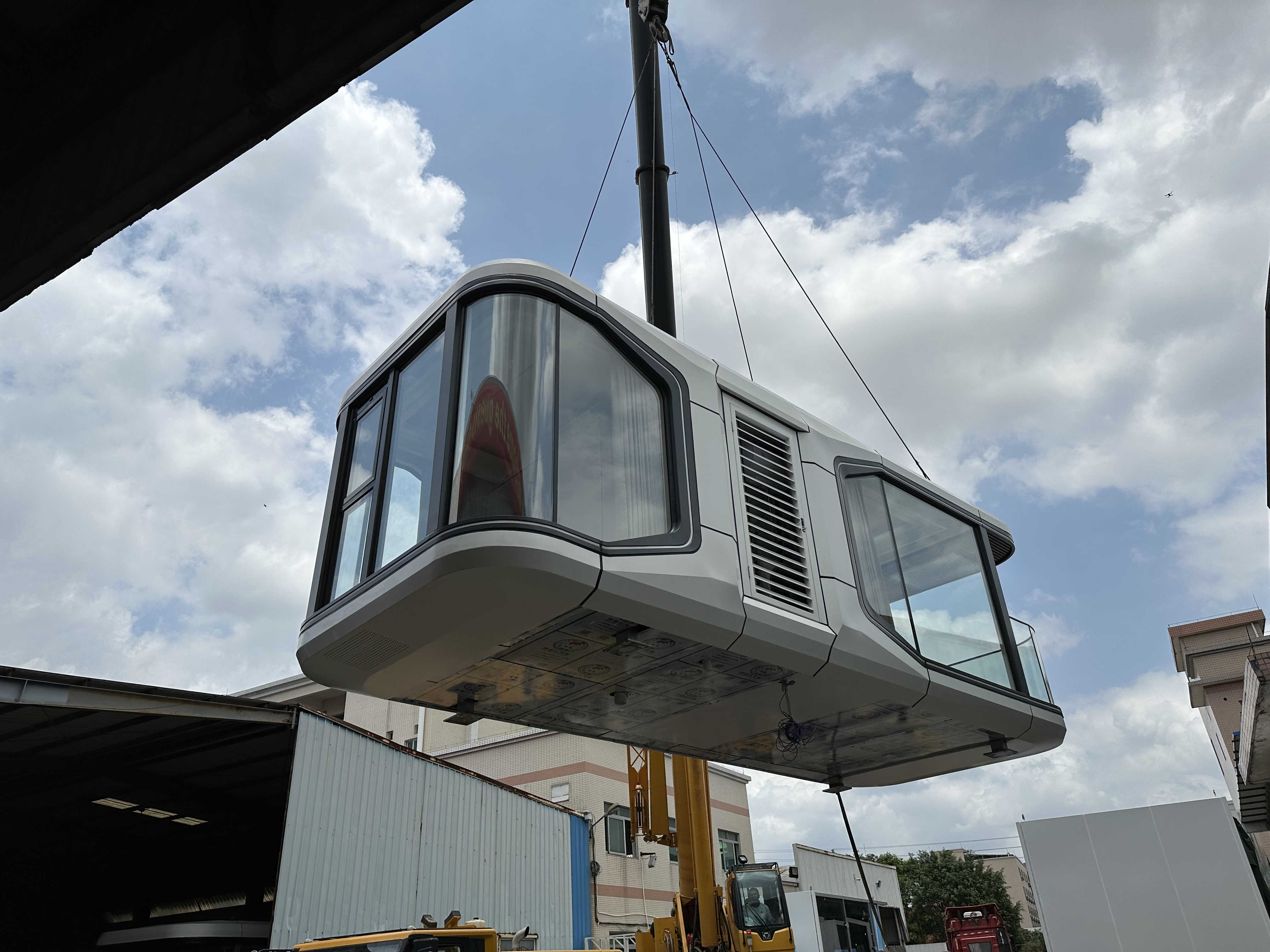 Wie verpackte ich das Raumkapselhaus?