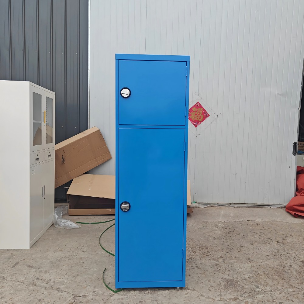 Blue einzelne Tür hohe Schrank