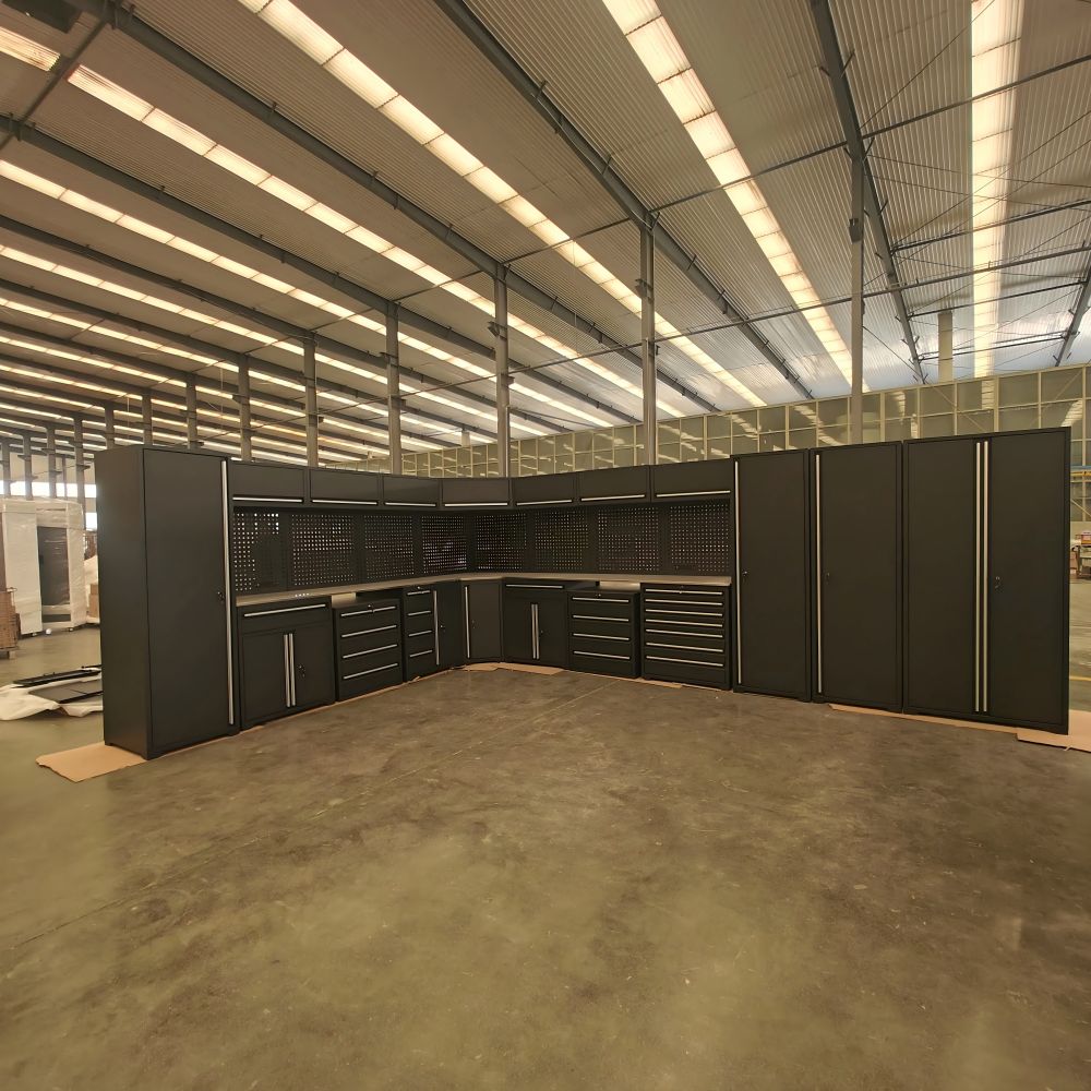 Große Metallkombinations -Werkzeugschrank